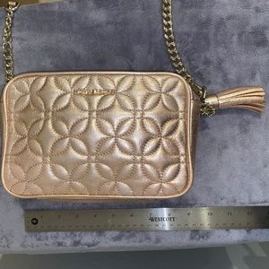 Used- Michael KORS clutch/crossbody bag